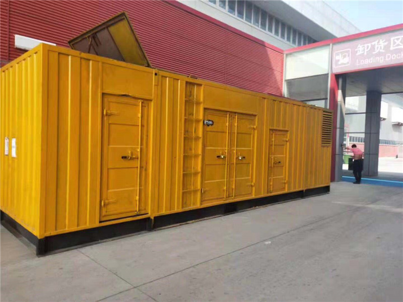 临漳国内外发电机组租赁合同在明确设备维护责任方面有哪些不同做法？